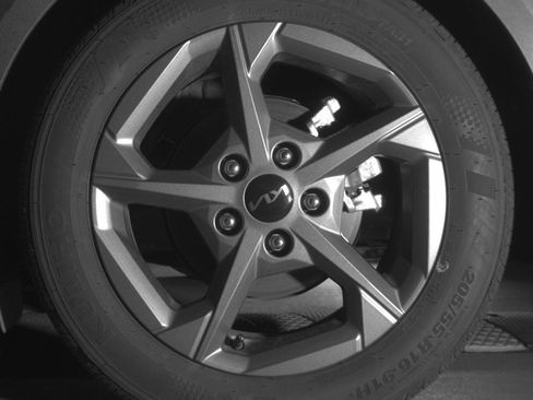 Used 2025 Kia K4 LXS image 14