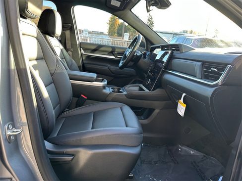 Used 2026 GMC Terrain Elevation w/ Elevation Premium Package image 10