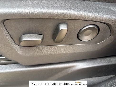 Used 2025 Chevrolet Tahoe High Country image 18