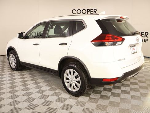 Used 2020 Nissan Rogue S AWD/4WD image 21
