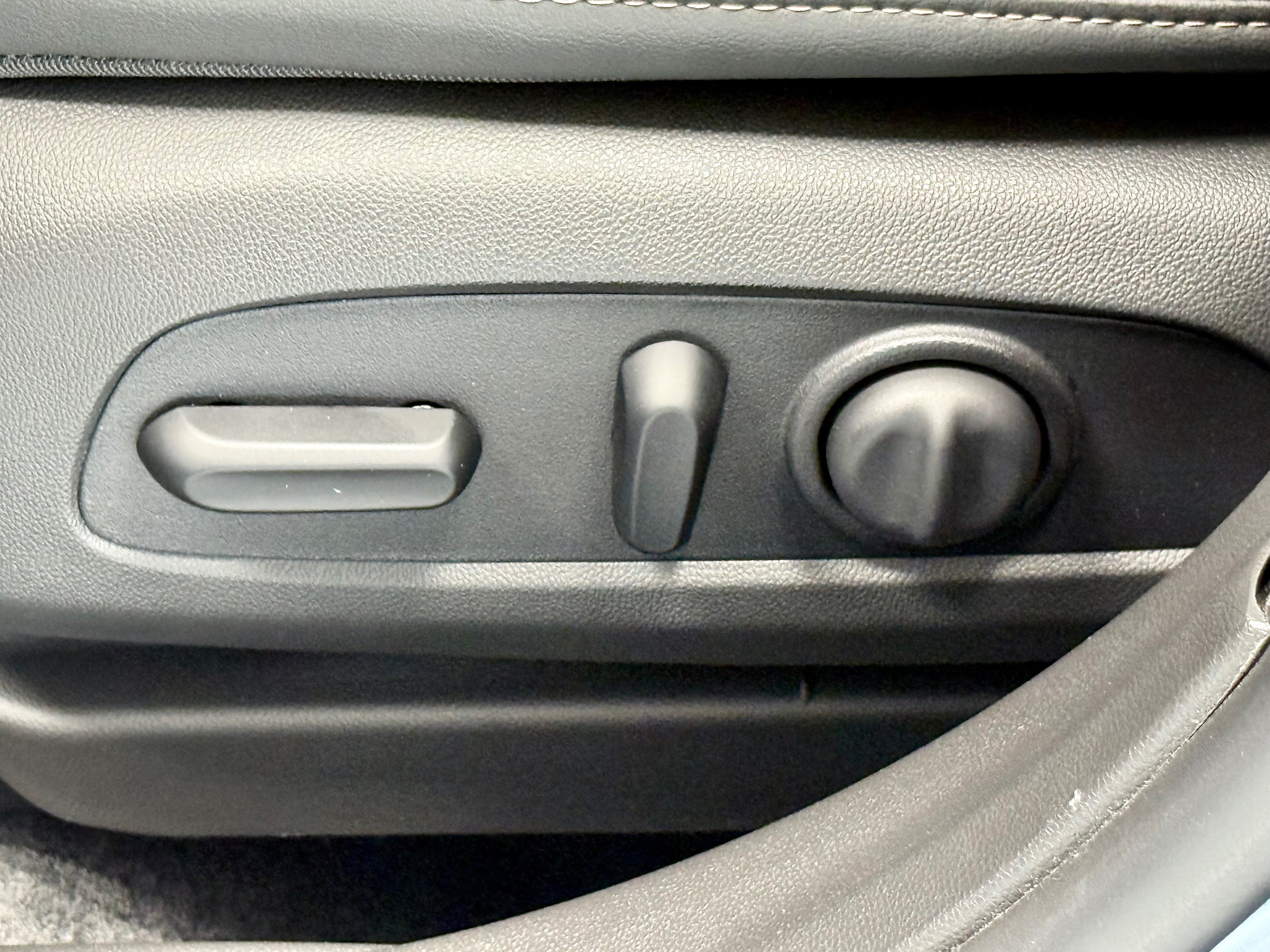 Used 2025 Buick Envista Avenir FWD image 17