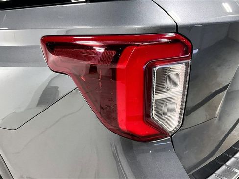 Used 2022 Ford Explorer ST w/ Equipment Group 401A AWD/4WD image 40