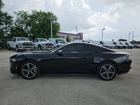 Used 2024 Ford Mustang Coupe RWD image 6