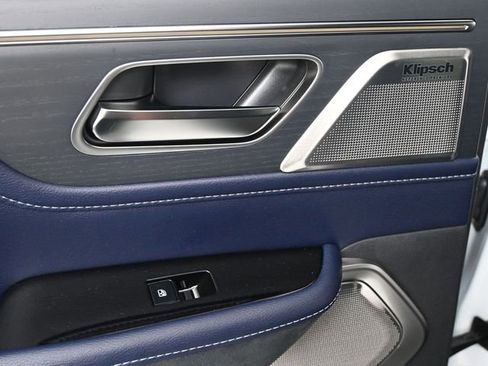 New 2026 INFINITI QX80 SPORT w/ Sport Exterior Package image 23