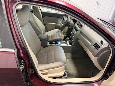 Used 2012 Ford Fusion SE FWD image 10