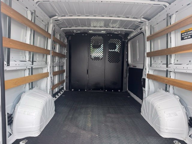 Used 2025 RAM ProMaster 2500 w/ U-Haul Equipment Group FWD image 19