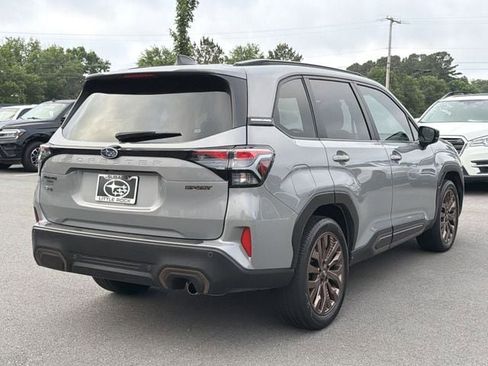 Used 2025 Subaru Forester Sport w/ Popular Package #2 AWD/4WD image 5