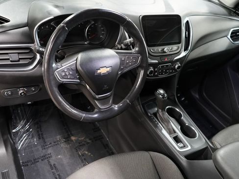 Used 2020 Chevrolet Equinox LT FWD image 11