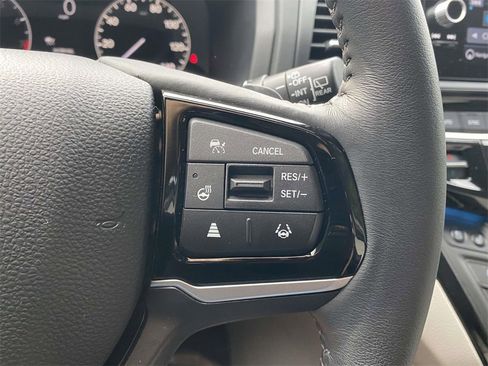 Certified 2025 Honda Odyssey Elite image 20