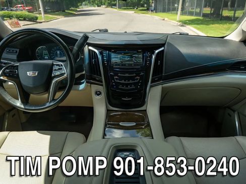 Used 2020 Cadillac Escalade Luxury RWD image 19