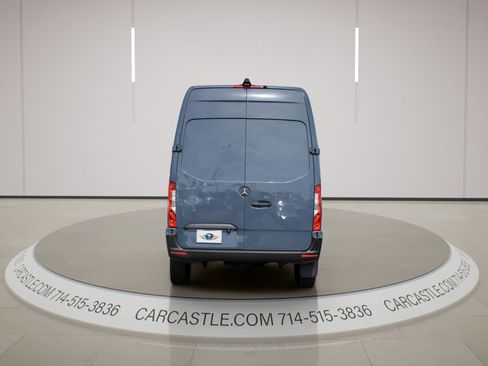 Used 2019 Mercedes-Benz Sprinter 144 image 6
