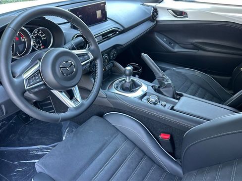 New 2025 MAZDA MX-5 Miata Club w/ Brembo/BBS Recaro Package image 11