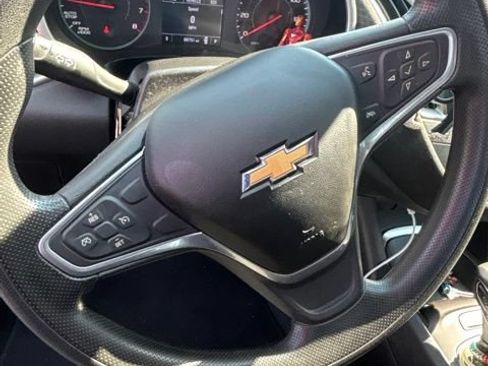 Used 2022 Chevrolet Malibu LT FWD image 5
