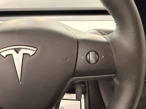 Used 2023 Tesla Model Y Long Range image 26