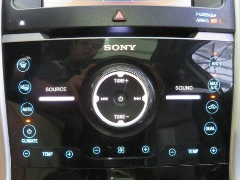 Used 2012 Ford Edge Sport w/ Driver Entry Pkg FWD image 18