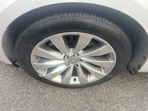 Used 2015 Lincoln MKS AWD w/ Equipment Group 101A image 10