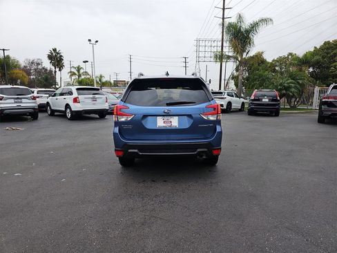Used 2024 Subaru Forester Premium image 6