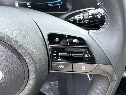 New 2026 Hyundai Elantra SEL Sport Premium FWD image 28