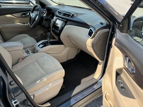 Used 2016 Nissan Rogue SV w/ SV Premium Package AWD/4WD image 20