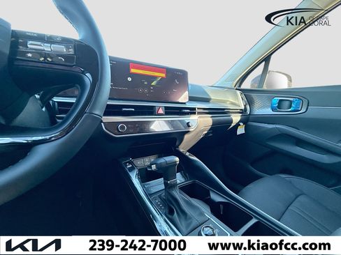 New 2026 Kia Sorento EX AWD/4WD image 28