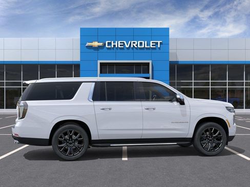 New 2026 Chevrolet Suburban Premier AWD/4WD image 5