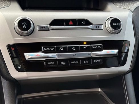 Used 2022 Ford Explorer Timberline image 15