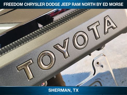 Used 2025 Toyota 4Runner Trailhunter image 8