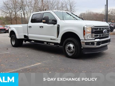Used 2025 Ford F350 XLT image 4