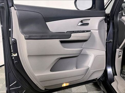 Used 2016 Honda Odyssey EX-L image 22