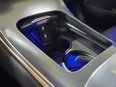 Certified 2025 Mercedes-Benz GLC 350e 4MATIC image 33