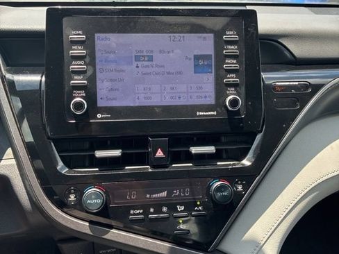 Used 2023 Toyota Camry LE FWD image 14