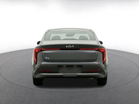 Used 2025 Kia K4 FWD image 6