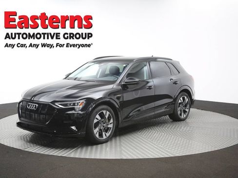 Used 2021 Audi e-tron Premium w/ Convenience Plus Package AWD/4WD image 59