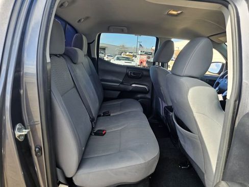 Used 2017 Toyota Tacoma SR5 image 25