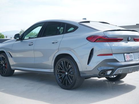 New 2026 BMW X6 xDrive40i w/ Premium Package image 5