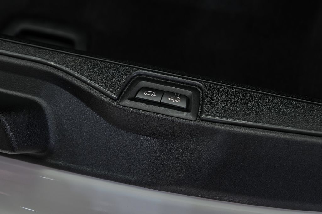 Used 2025 BMW X7 xDrive40i AWD/4WD image 65