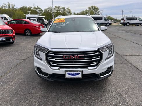 Used 2023 GMC Terrain SLT w/ Tech Package AWD/4WD image 9