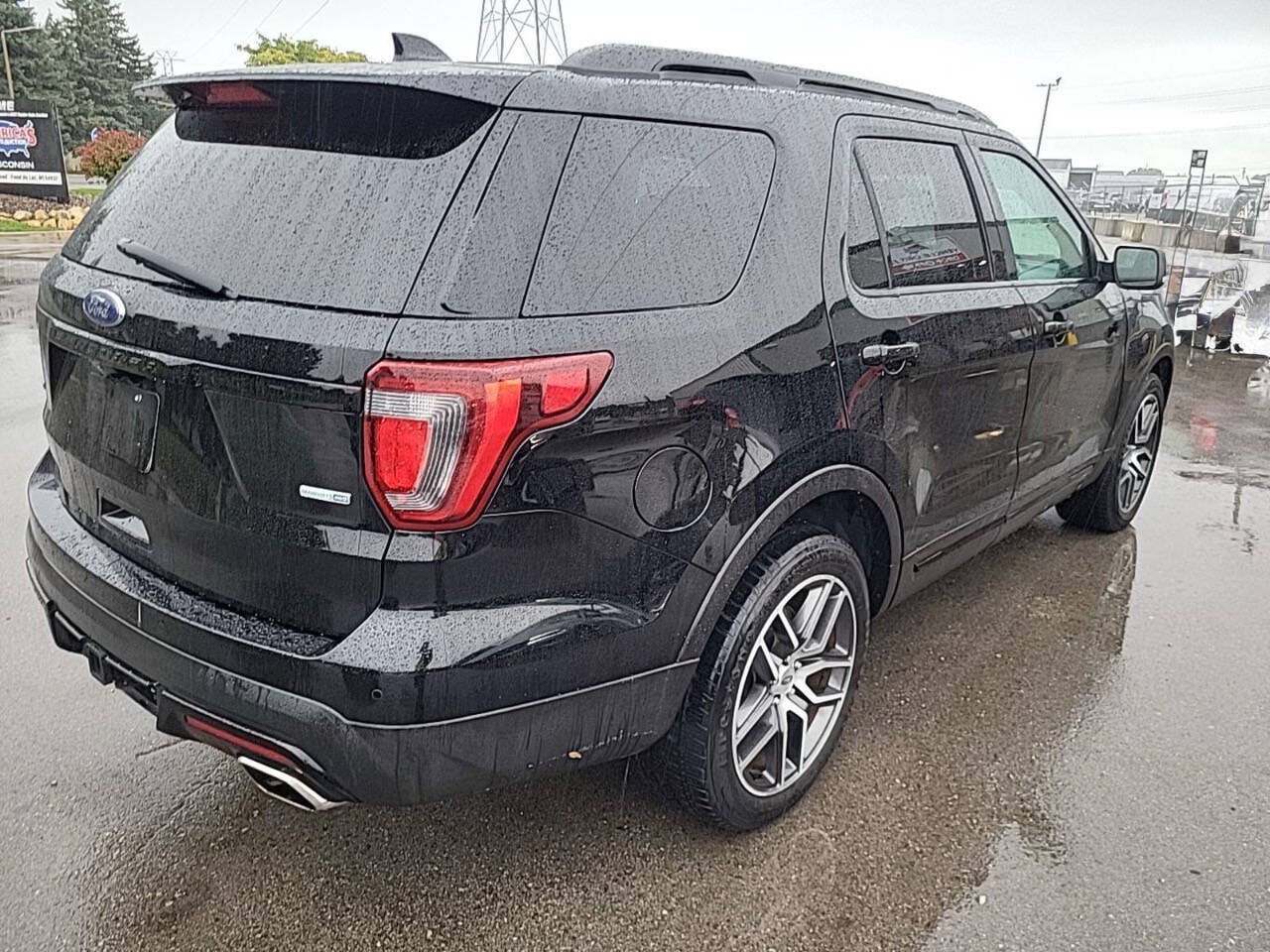 Used 2016 Ford Explorer Sport w/ Equipment Group 401A AWD/4WD image 4