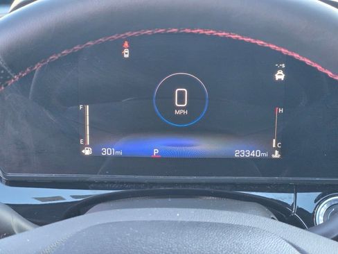 Used 2024 Chevrolet Trax RS image 27