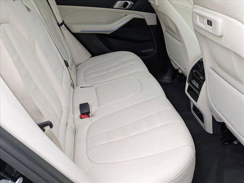 Used 2021 BMW X5 xDrive40i w/ Convenience Package image 21