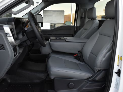 New 2026 Ford F250 XL image 15