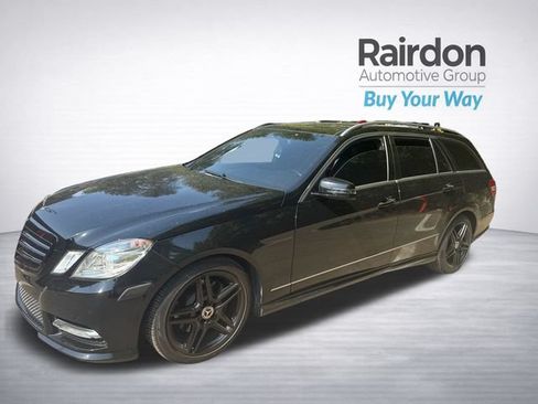 Used 2013 Mercedes-Benz E 350 4MATIC Wagon image 3