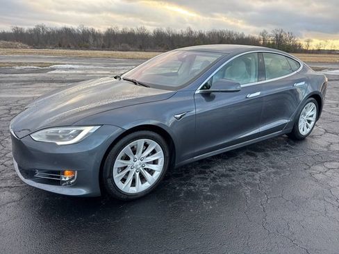 Used 2017 Tesla Model S 100D image 1