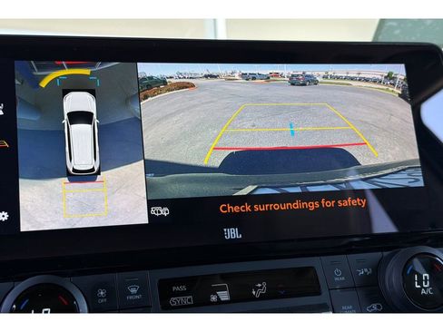 Certified 2024 Toyota Grand Highlander AWD image 24