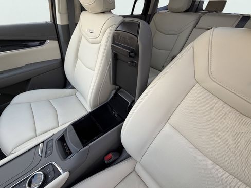 Used 2025 Cadillac XT6 Premium Luxury w/ LPO, Floor Liner Package image 26