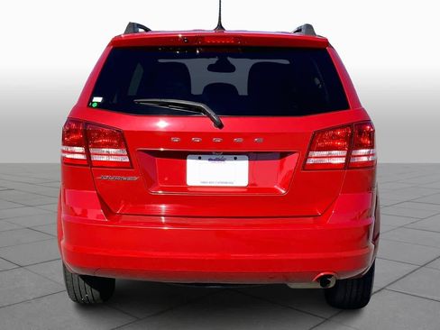 Used 2018 Dodge Journey SE image 5