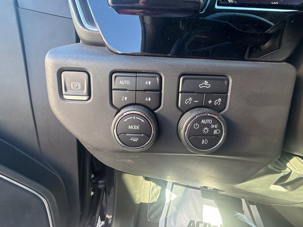 Used 2024 Chevrolet Silverado 1500 RST w/ Z71 Off-Road Package AWD/4WD image 23