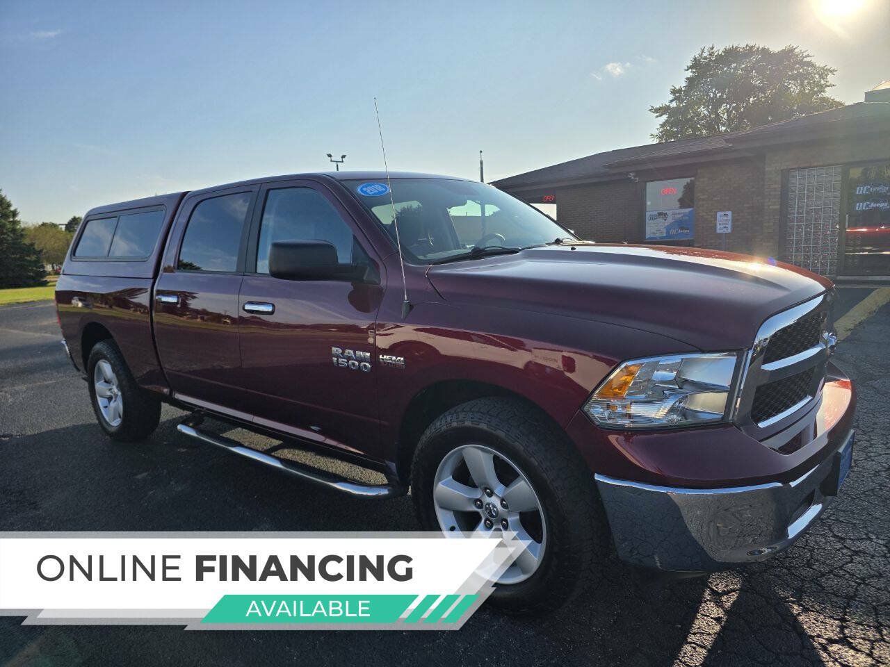 Used 2018 RAM 1500 Classic SLT AWD/4WD image 1