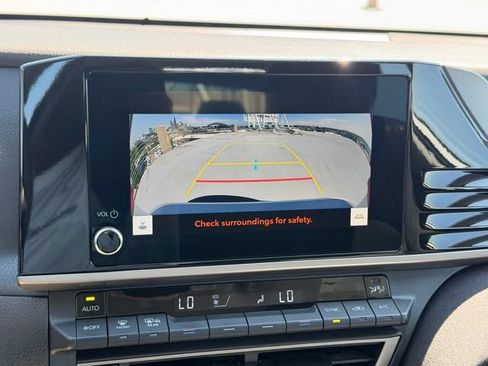 Used 2025 Toyota Camry LE FWD image 17