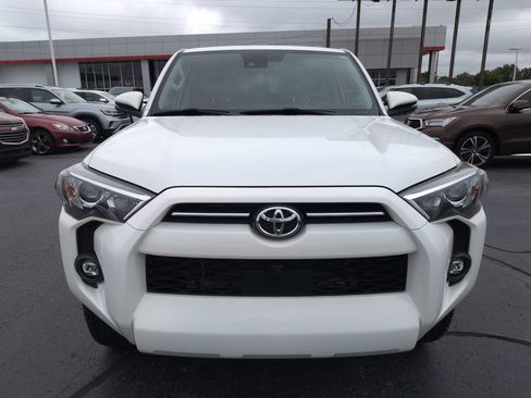 Certified 2024 Toyota 4Runner SR5 Premium w/ Moonroof Package AWD/4WD image 8